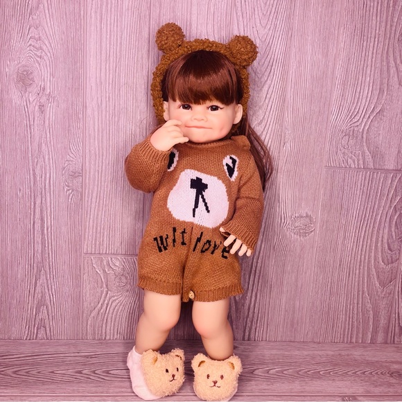 Toddler realistic baby doll bundle with clothes and accessory’s possible limbs - Picture 16 of 16